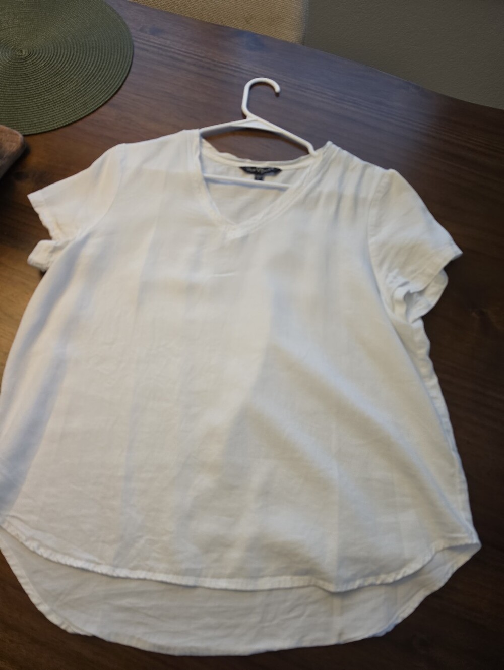 Velvet Heart White V-Neck Short Sleeve Tunic